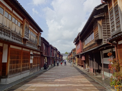 東茶屋町